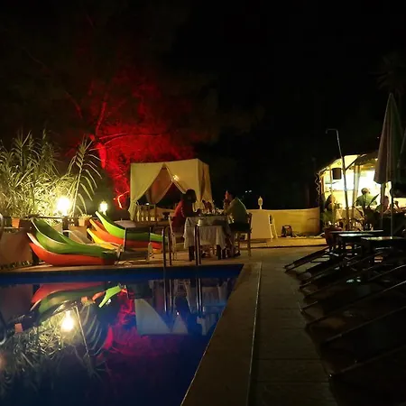 Κάμπινγκ Bungalov